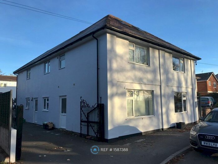 1 Bedroom Flat To Rent In Landsdown House, Taunton, TA1