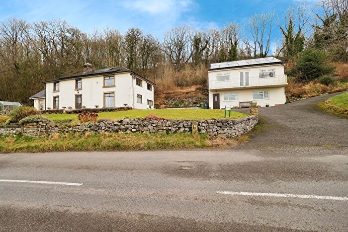 6 Bedroom Detached House For Sale In Wakebridge, Matlock, DE4