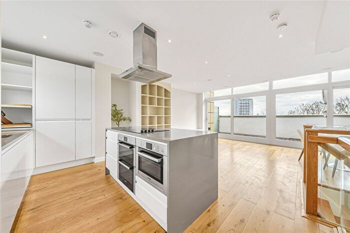 2 Bedroom Flat To Rent In Amberley Road, London, W9