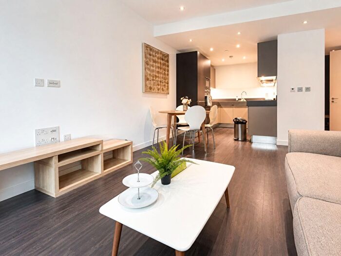 1 Bedroom Flat To Rent In Canter Way, Catalina House, E1