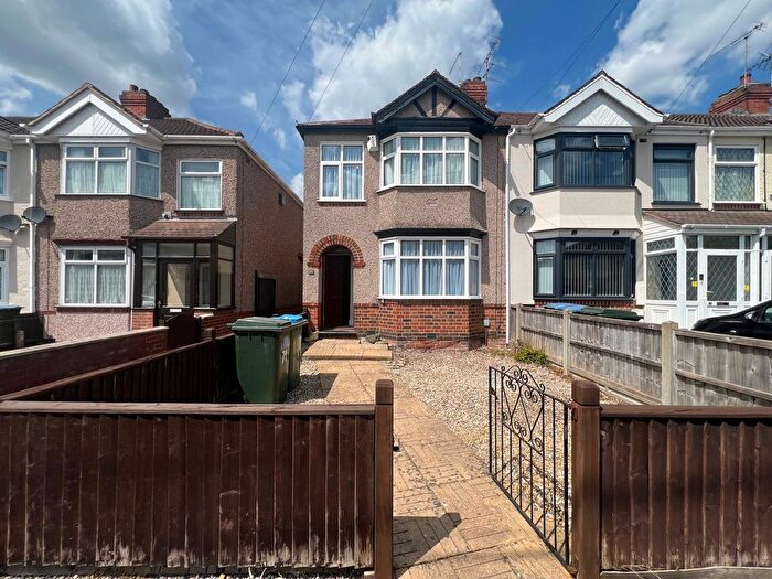 3 Bedroom Semi-Detached House To Rent In Oldham Avenue, Wyken, Coventry, CV2