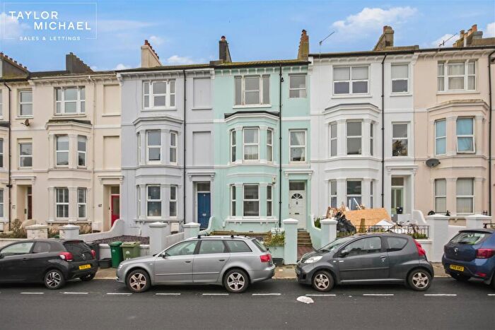 1 Bedroom Flat To Rent In Queens Park Road, Brighton, BN2