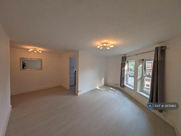 1 Bedroom Flat To Rent In Ock Street, Abingdon, OX14