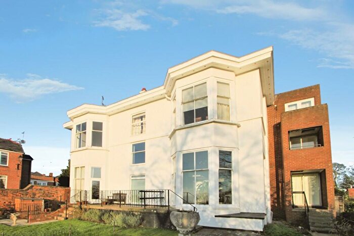 3 Bedroom Apartment To Rent In Black Friars Court, Black Friars, Chester, CH1