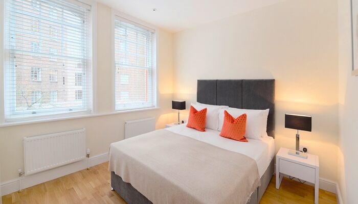 3 Bedroom Flat To Rent In Ravenscourt Park, Hammersmith, W6