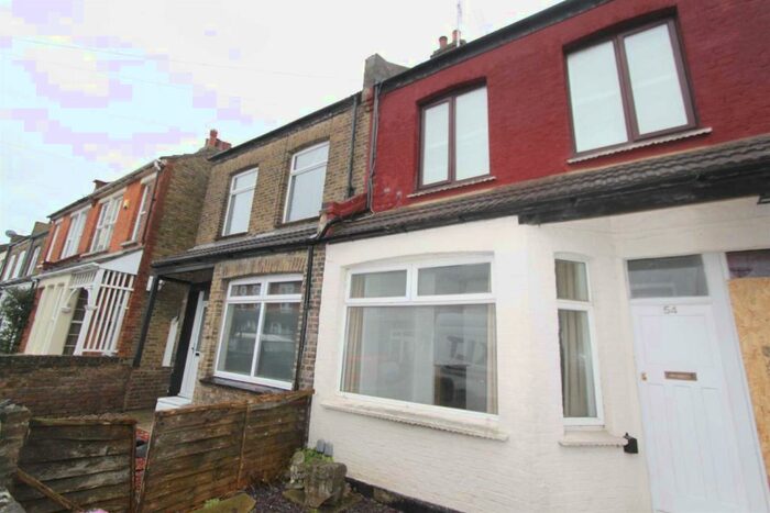 1 Bedroom Flat To Rent In Oban Road, Southend On Sea, SS2
