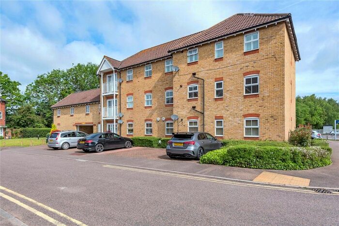 2 Bedroom Flat To Rent In The Sidings, Dunton Green, Sevenoaks, Kent, TN13