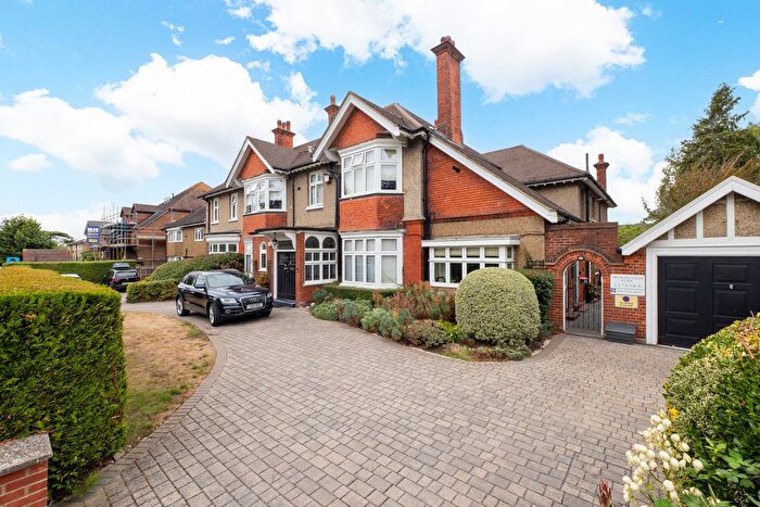 2 Bedroom Flat For Sale In Worcester Road, Sutton, SM2