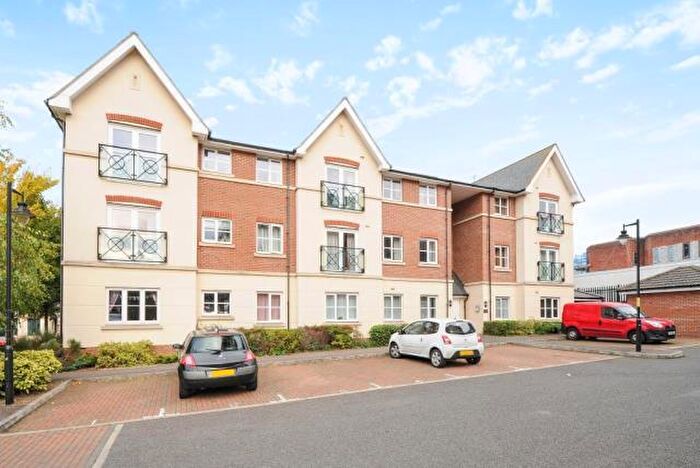 2 Bedroom Apartment To Rent In Viridian Square, Aylesbury, HP21
