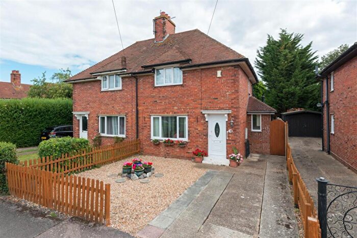 3 Bedroom Semi Detached House For Sale In The Elms, Hersden, CT3