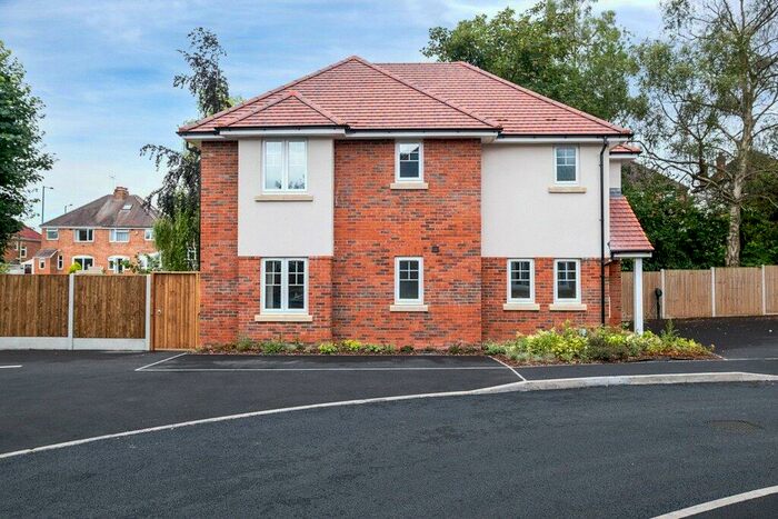 4 Bedroom Detached House To Rent In Woodleigh Avenue, Birmingham, West Midlands, B17