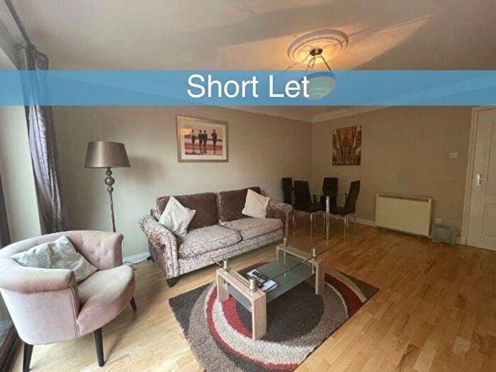 2 Bedroom Flat To Rent In West Bridgford, Fox Road, , Nottingham, NG2