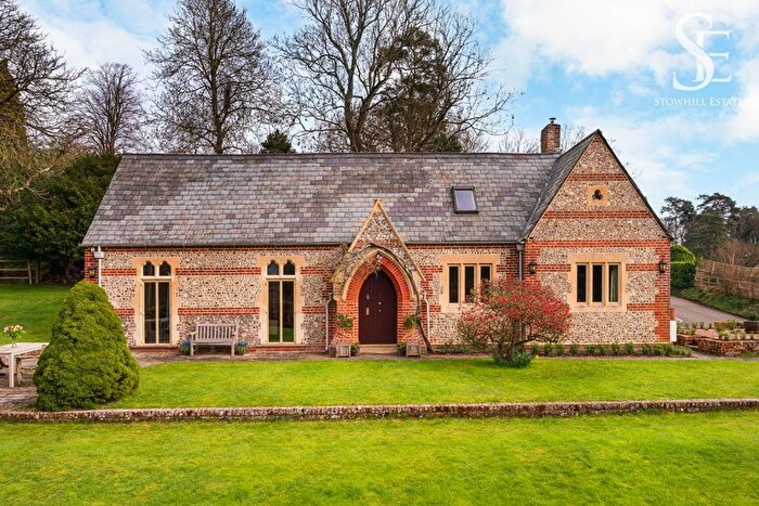 4 Bedroom Detached House For Sale In Speen, Newbury, RG14