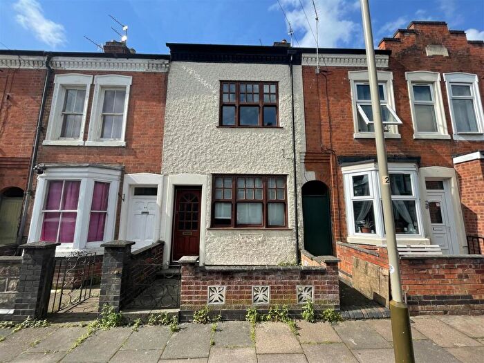 2 Bedroom Terraced House For Sale In Hawkesbury Road, Leicester, LE2