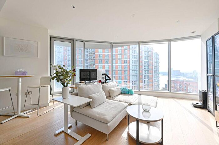 1 Bedroom Flat For Sale In Charrington Tower, Canary Wharf, London, E14