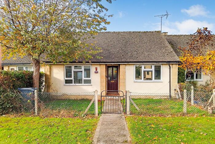2 Bedroom Bungalow For Sale In Harris Road, Ashton Keynes, Wiltshire, SN6