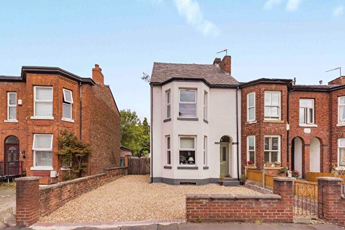 4 Bedroom Semi-Detached House For Sale In Mersey Road, Sale, M33