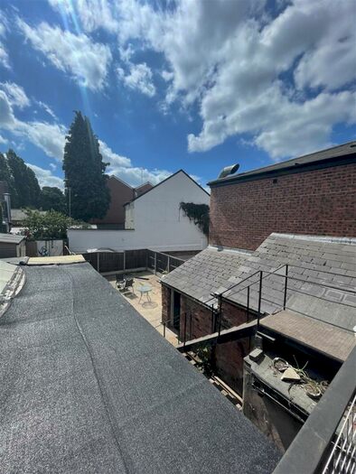 3 Bedroom Property To Rent In Bristol Road, Selly Oak, Birmingham, B29