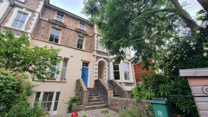 2 Bedroom Flat To Rent In Abbotsford Road, Redland, Bristol, BS6