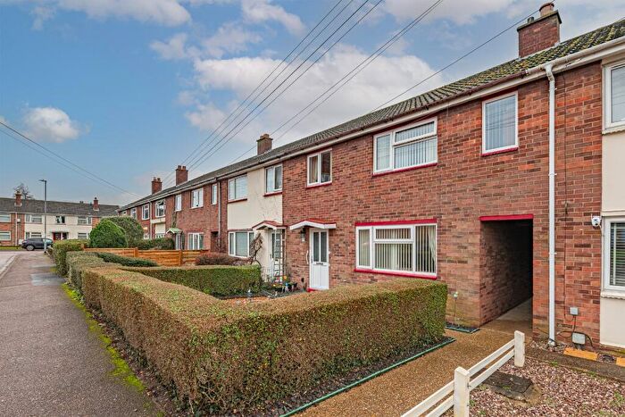 3 Bedroom Terraced House For Sale In Henbrook, St. Neots, Cambridgeshire, PE19