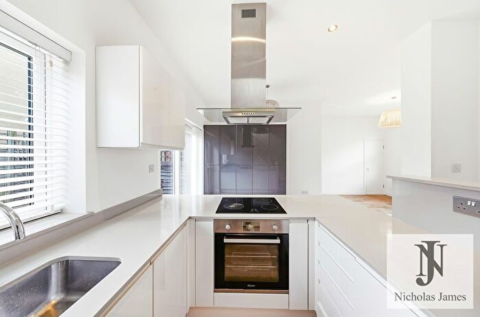 2 Bedroom End Terrace House To Rent In Holly Park Road, London, N11