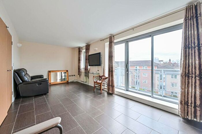 2 Bedroom Flat To Rent In Curness Street, Lewisham, London, SE13