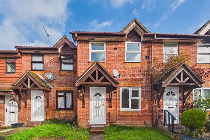 2 Bedroom End Of Terrace House To Rent In Brunel Road, Southampton, Hampshire, SO15