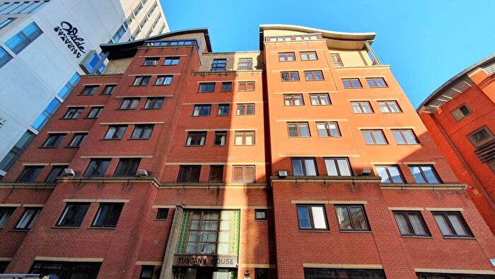 2 Bedroom Apartment To Rent In Dickenson Street, Manchester, M1