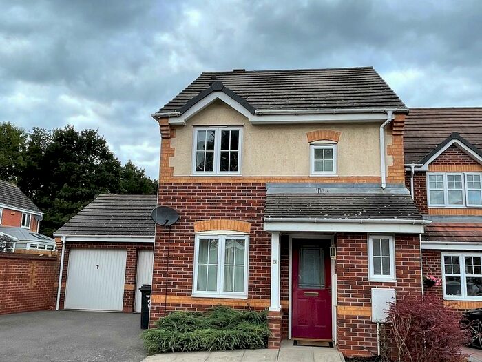 3 Bedroom Detached House To Rent In Cavalry Close, LE13