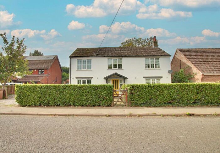 5 Bedroom Detached House For Sale In Station Road, Manea, PE15