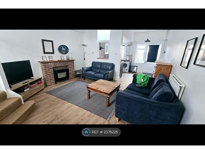 2 Bedroom Terraced House To Rent In College Street, Brighton, BN2
