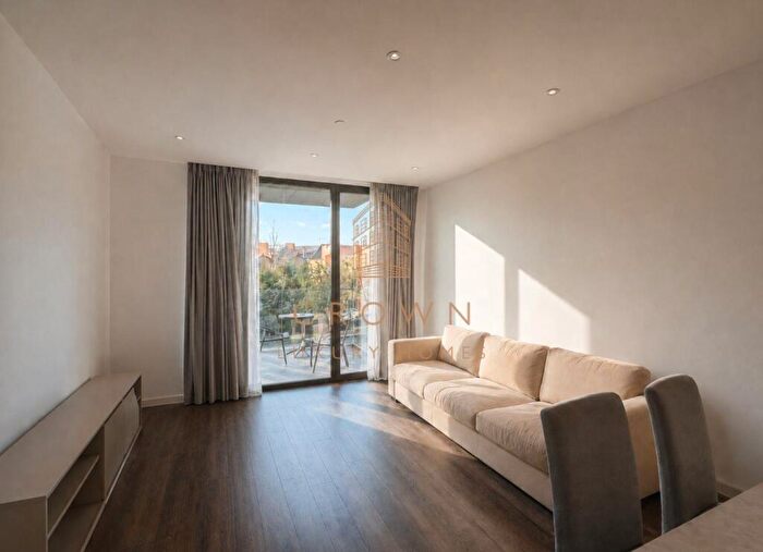 2 Bedroom Apartment To Rent In Kingwood House, Goodman's Fields, E1