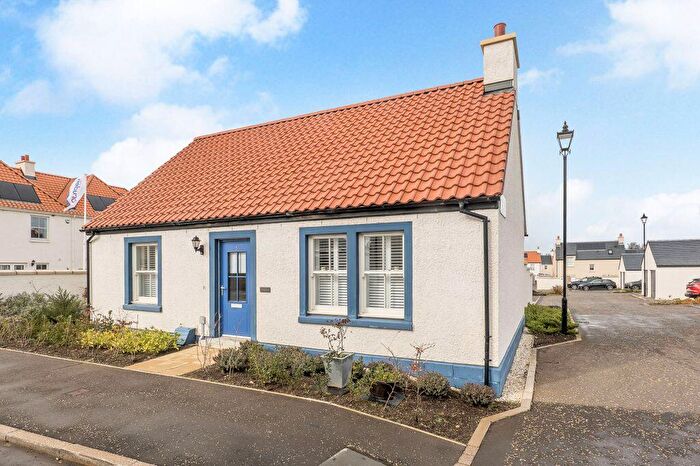 2 Bedroom Detached Bungalow For Sale In Queens Road, Longniddry, East Lothian, EH32