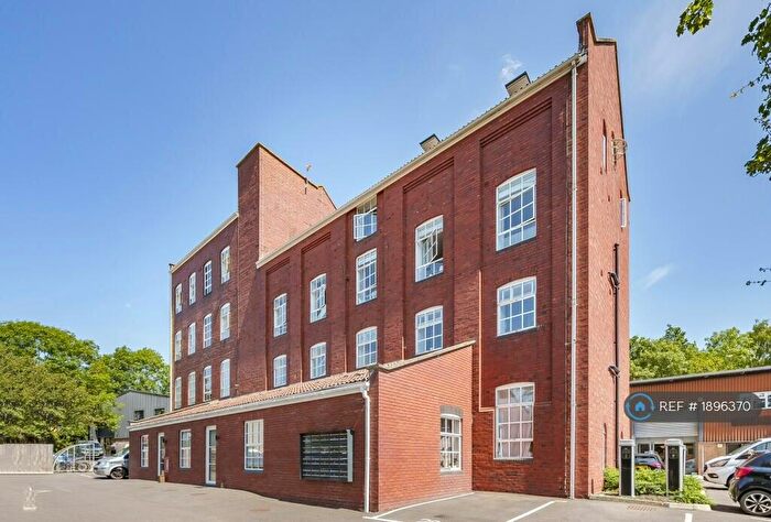 1 Bedroom Flat To Rent In Chapel Lane, Warmley, BS15