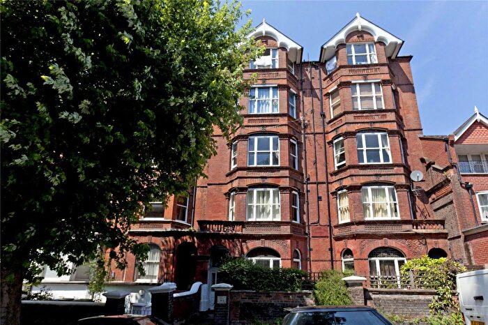 1 Bedroom Flat For Sale In Greencroft Gardens, West Hampstead, NW6