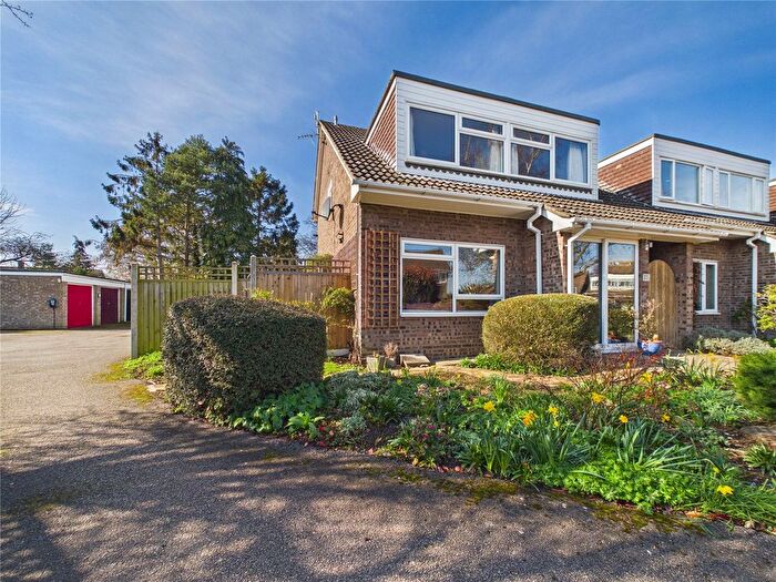 4 Bedroom Link Detached House For Sale In Chestnut Close, Great Waldingfield, Sudbury, Suffolk, CO10
