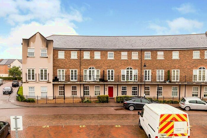 2 Bedroom Flat To Rent In Palladian Circus, Greenhithe, Kent, DA9