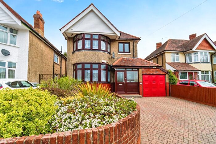 3 Bedroom Detached House For Sale In Raymond Road, Upper Shirley, Southampton, Hampshire, SO15