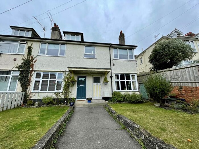 4 Bedroom Apartment To Rent In Vale Road, Bournemouth, Dorset, BH1