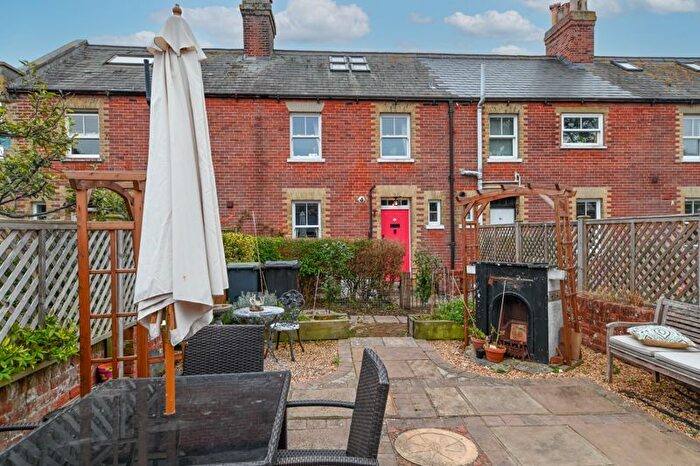 3 Bedroom Cottage For Sale In Coastguard Cottages, Langstone, PO9