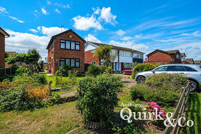 3 Bedroom Detached House For Sale In Holbek Road, Canvey Island, SS8