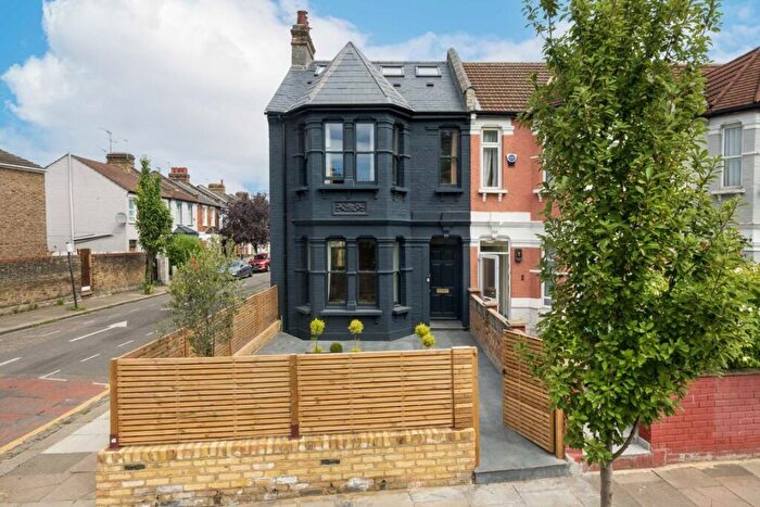 4 Bedroom End Of Terrace House To Rent In St. Ann's Road, London, N15