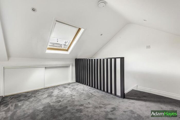 1 Bedroom Flat To Rent In High Street, Barnet, EN5