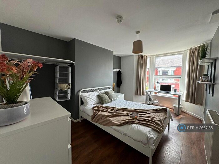 6 Bedroom Terraced House To Rent In Dudley Road, Liverpool, L18