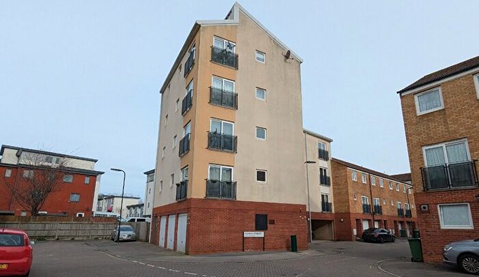 2 Bedroom Flat To Rent In Clench Street, Southampton, Hampshire, SO14