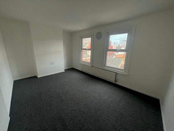 4 Bedroom Semi-Detached House To Rent In West Street, Harwich, CO12