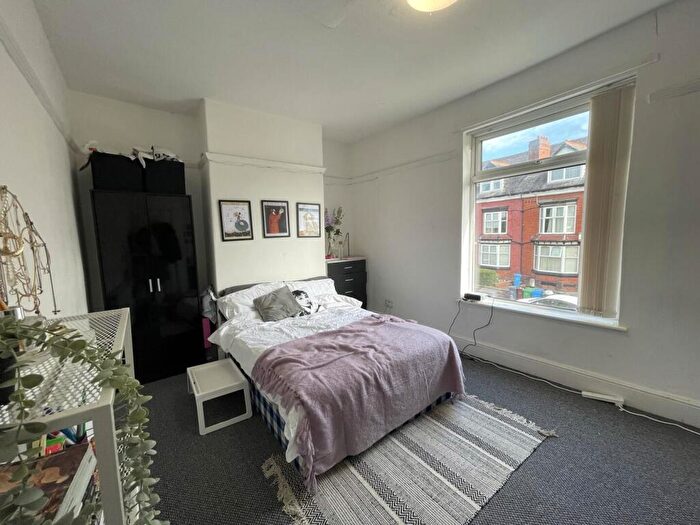 5 Bedroom Property To Rent In Scarsdale Road, Victoria Park, £pppw, M14