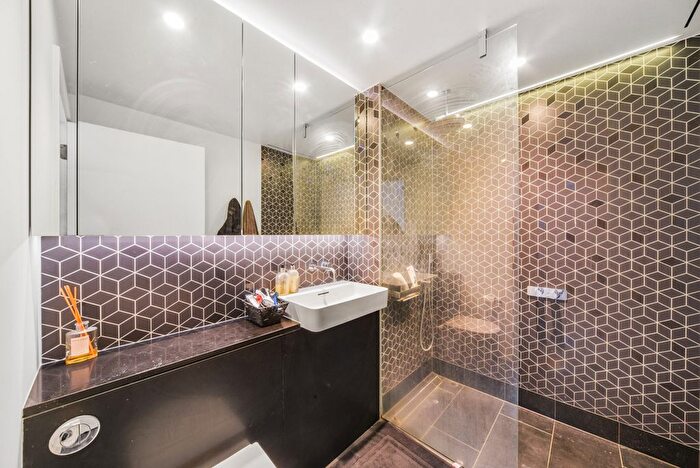 2 Bedroom Flat For Sale In Television Centre, Wood Lane, Shepherd's Bush, W12