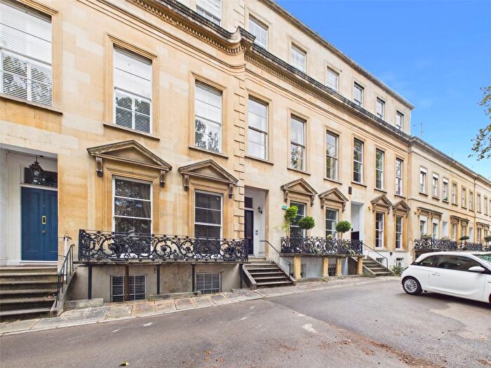 1 Bedroom Flat For Sale In Royal Parade, Cheltenham, Gloucestershire, GL50