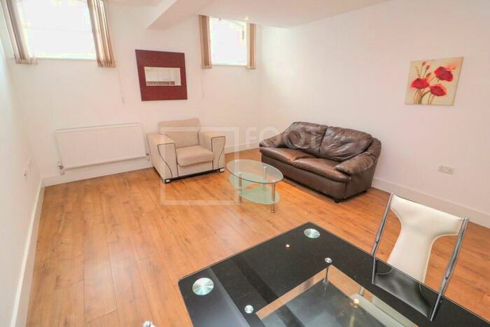 1 Bedroom Apartment To Rent In Vincent Street, Bradford, BD1